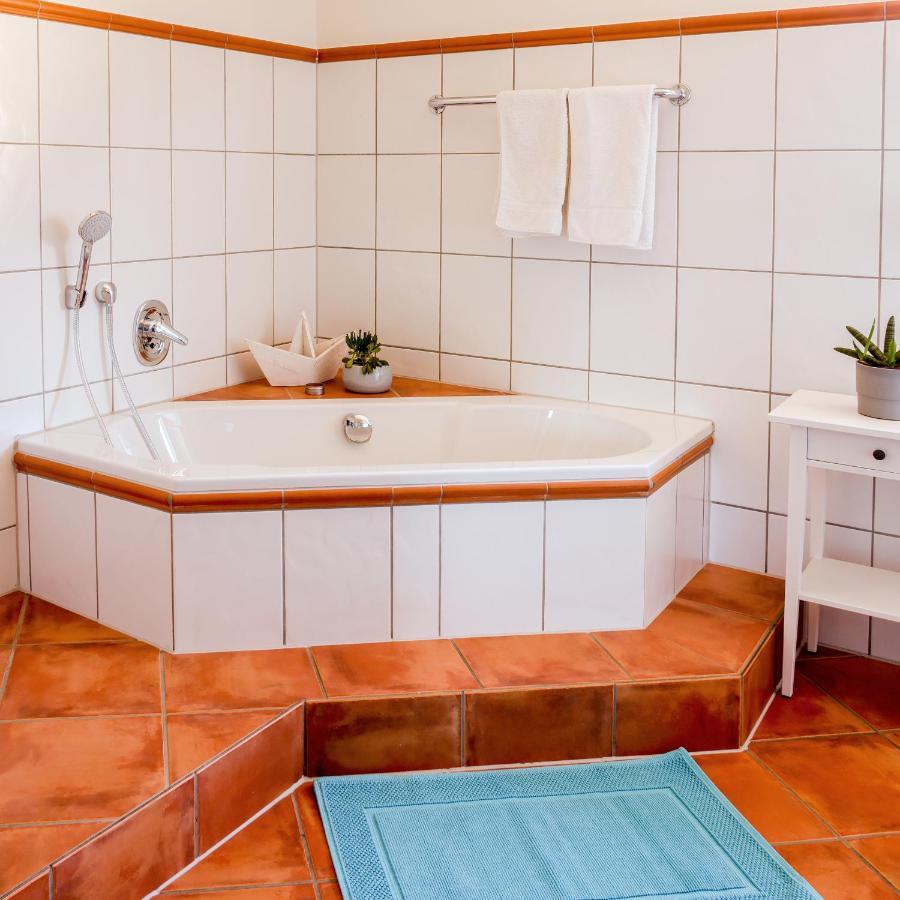 Charmante, Grosszuegige Ferienwohnung Villa Fleurie 브레텐 외부 사진